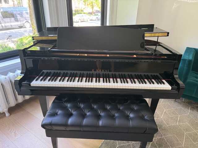 Beautiful Kawai baby grand piano