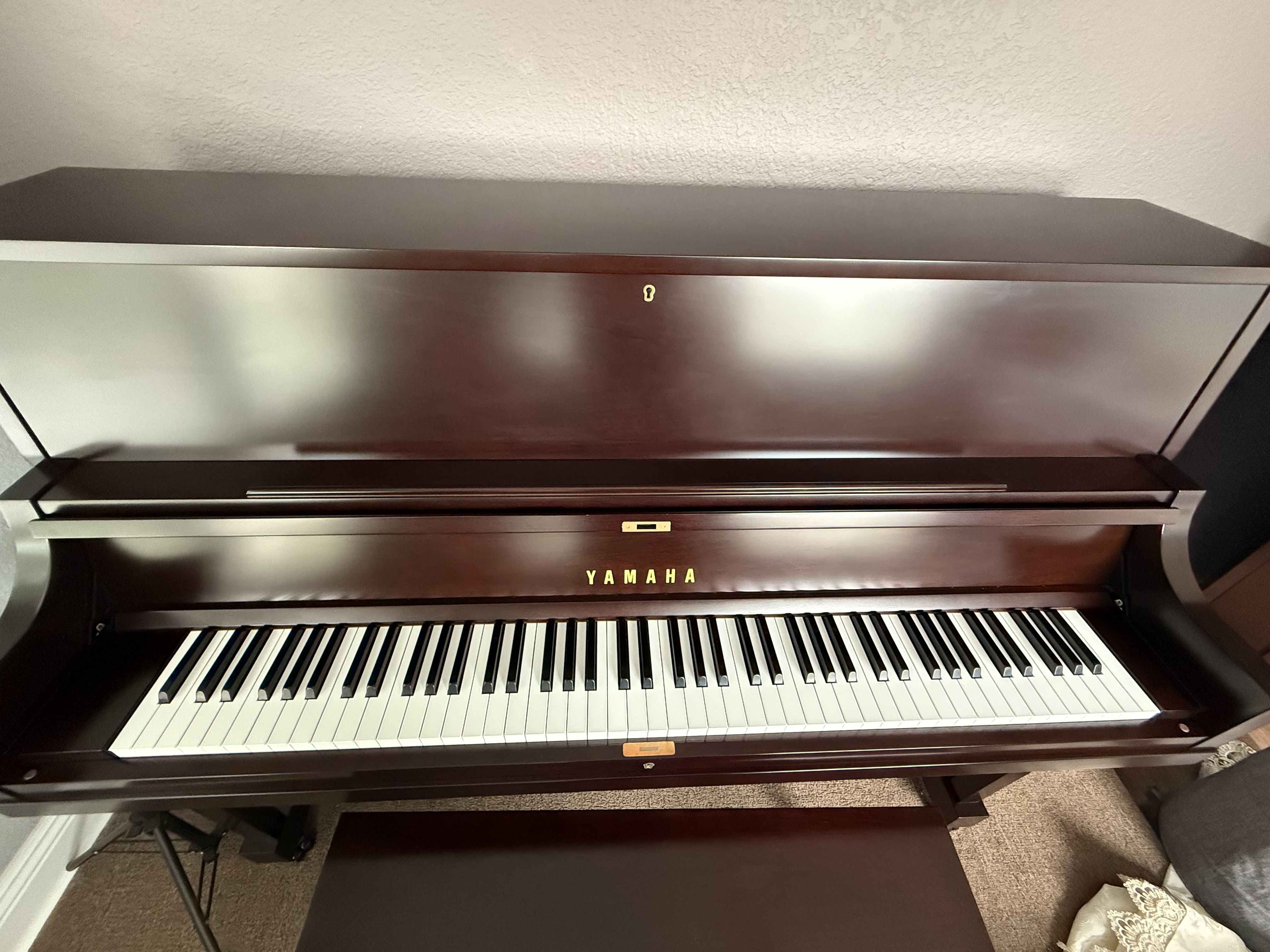 2019 YAMAHA p22 upright piano-excellent condition