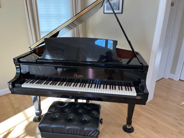 Polished Ebony Black Boston GP-163