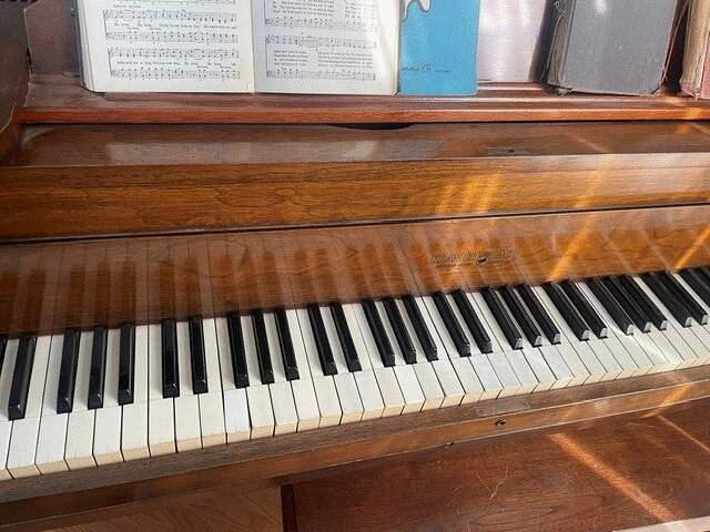 Well maintained baby grand