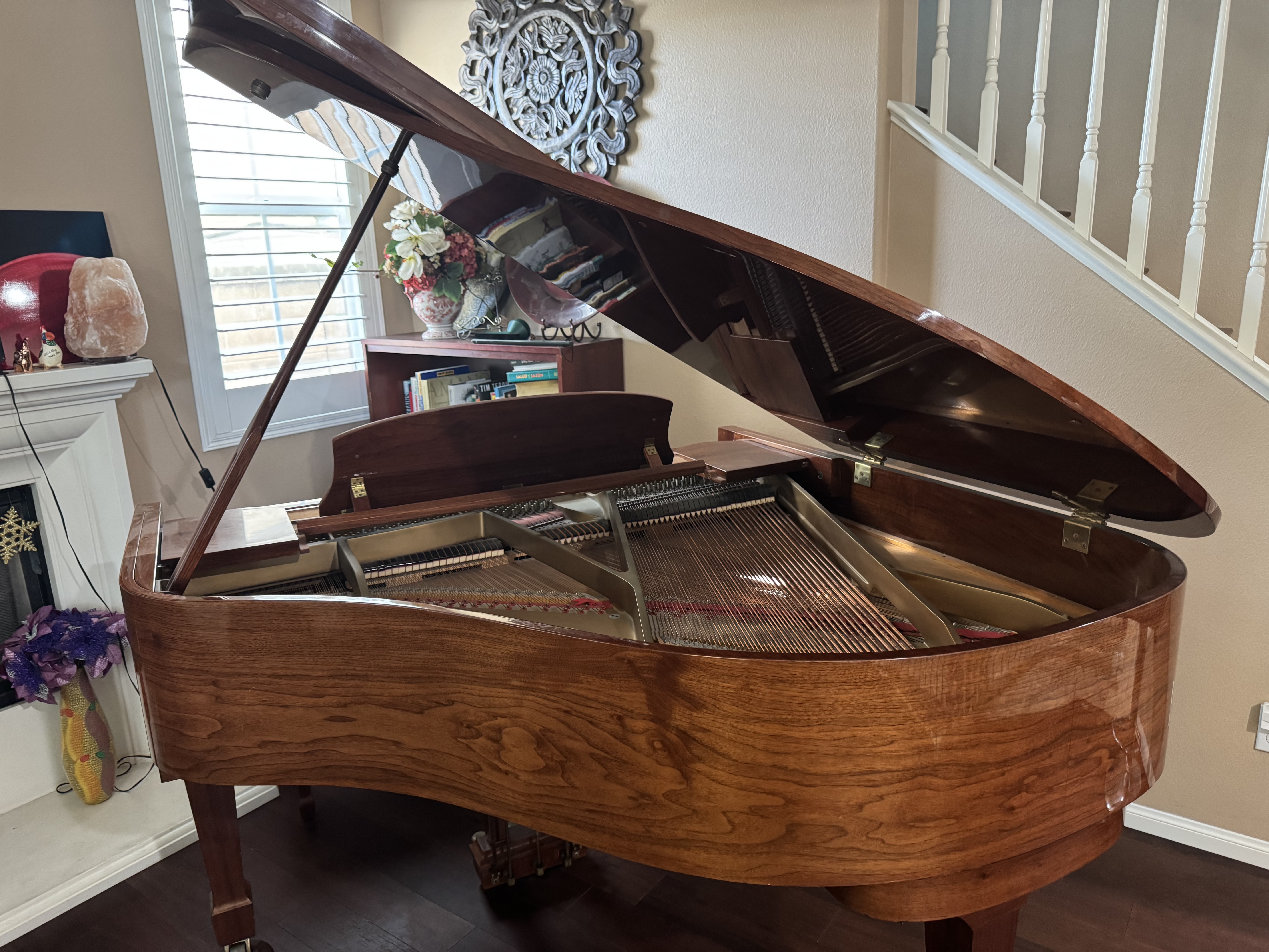 Beautiful Well Maintained Baby Grand