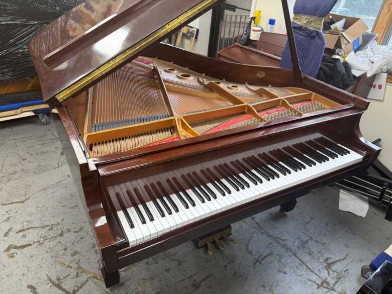 Steinway Model L