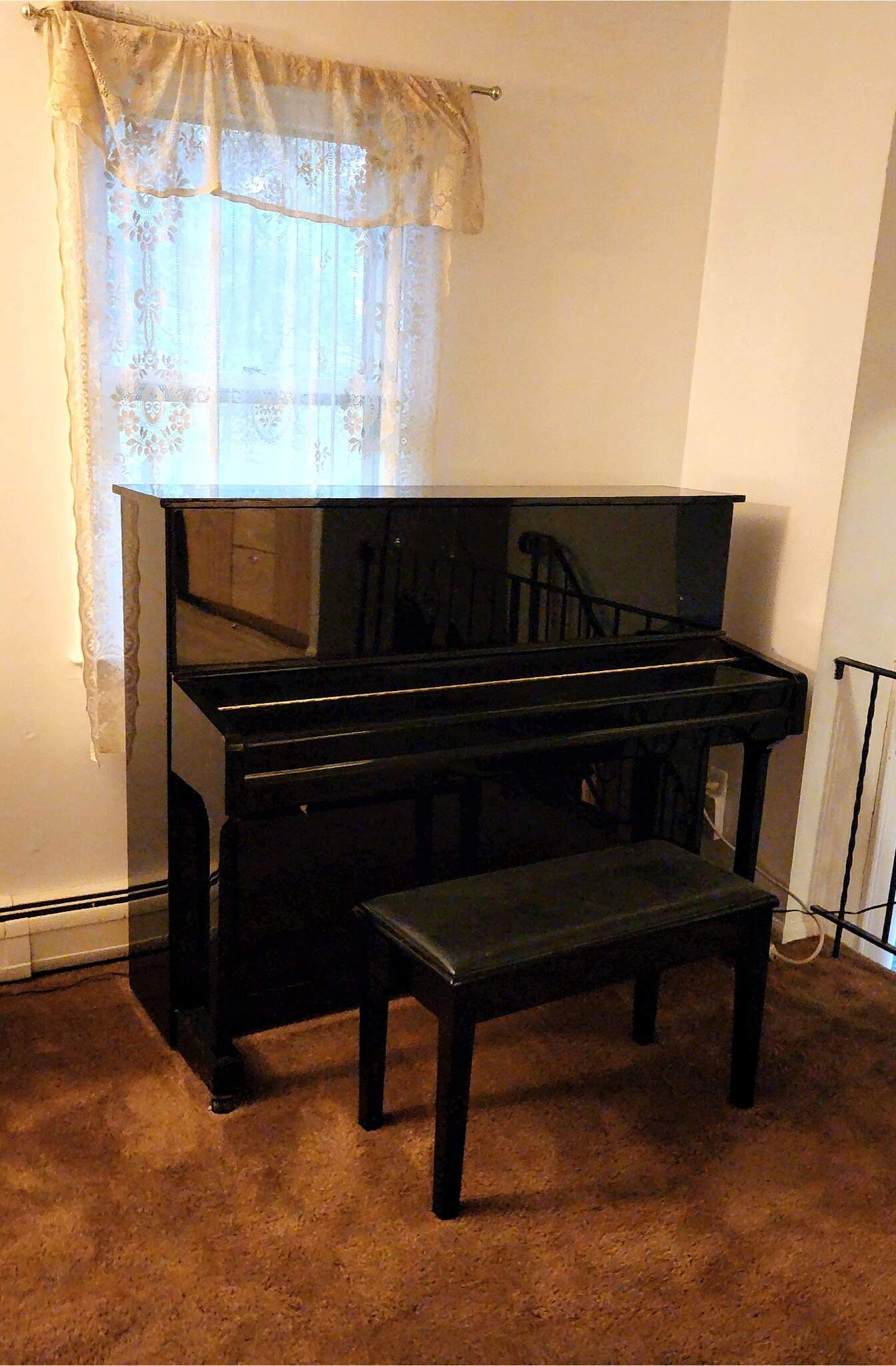 Hamilton H360 Studio Upright Piano by Baldwin