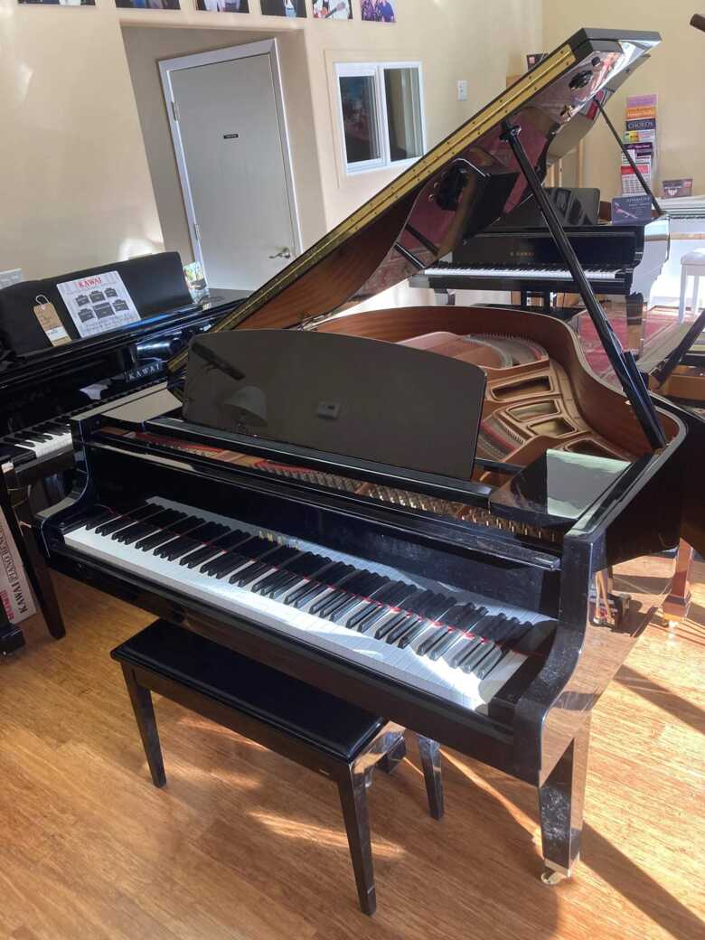Like New Yamaha Grand
