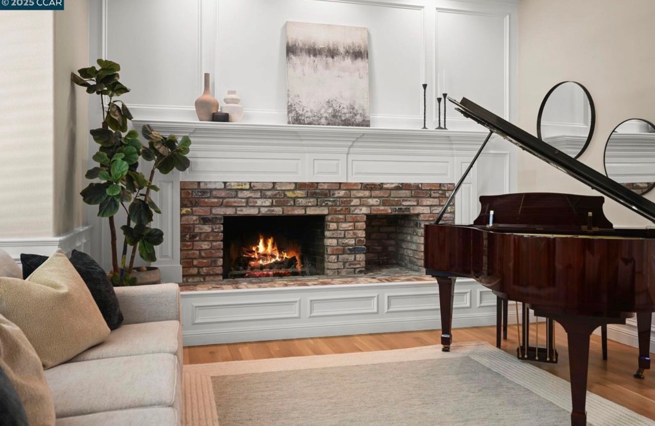 K. Kawai RX-2 Grand Piano (2006) – Polished Mahogany – Excel