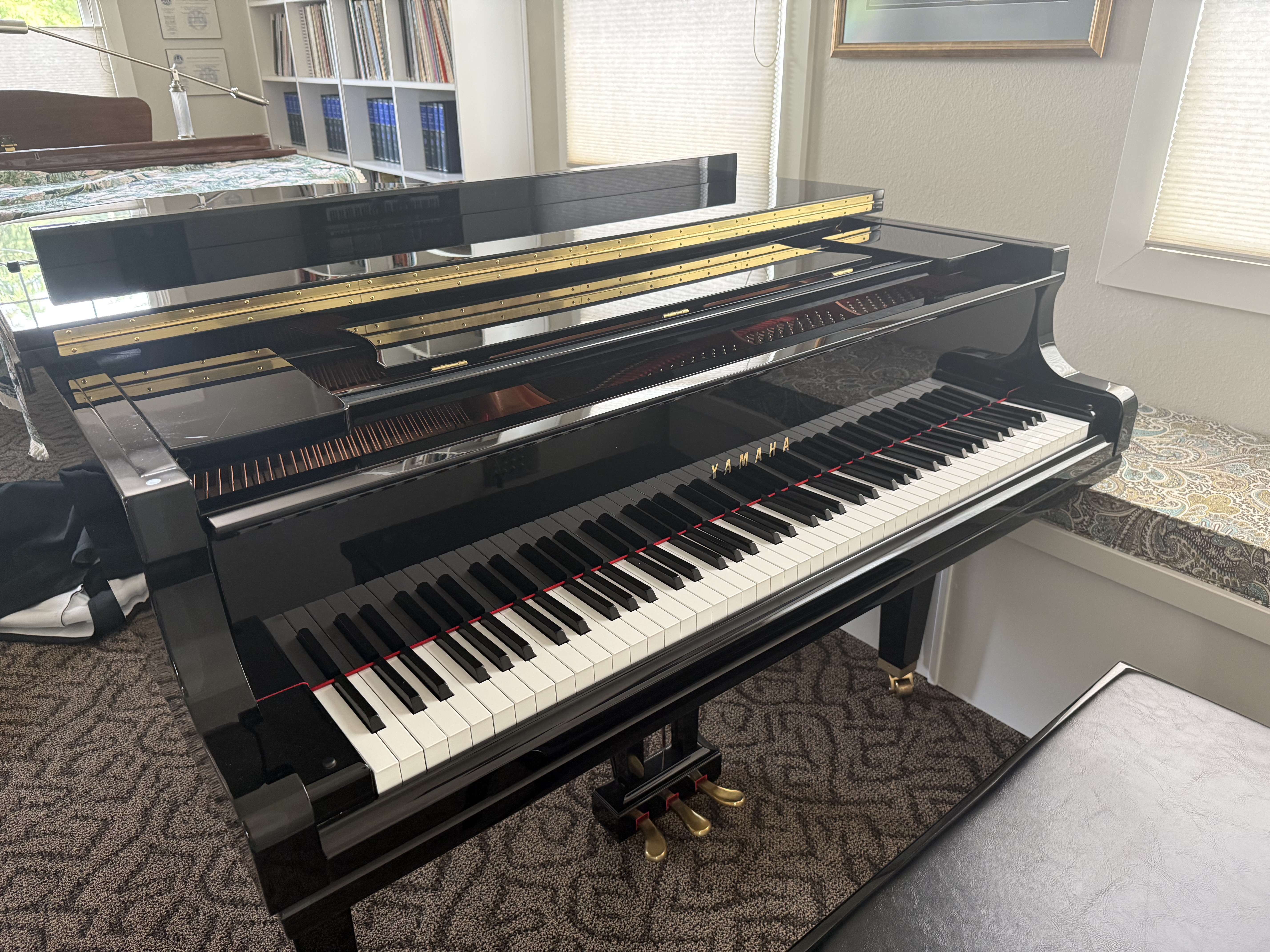 Yamaha GC2 Baby Grand Piano