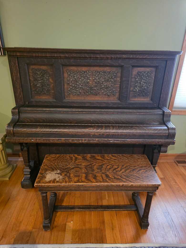 W.W.Kimball upright piano 1912 Antique