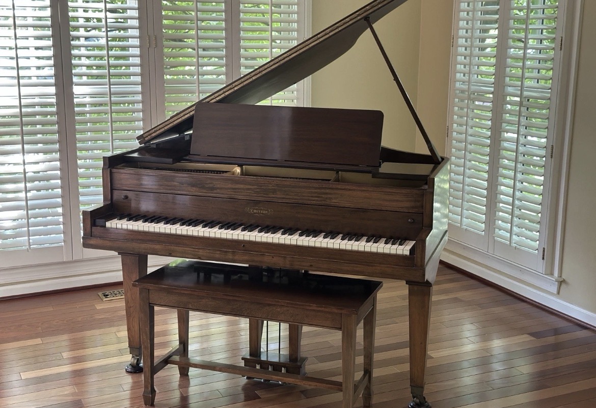 Emerson 1964 Baby Grand Piano