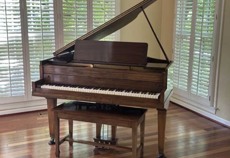 Emerson 1964 Baby Grand Piano