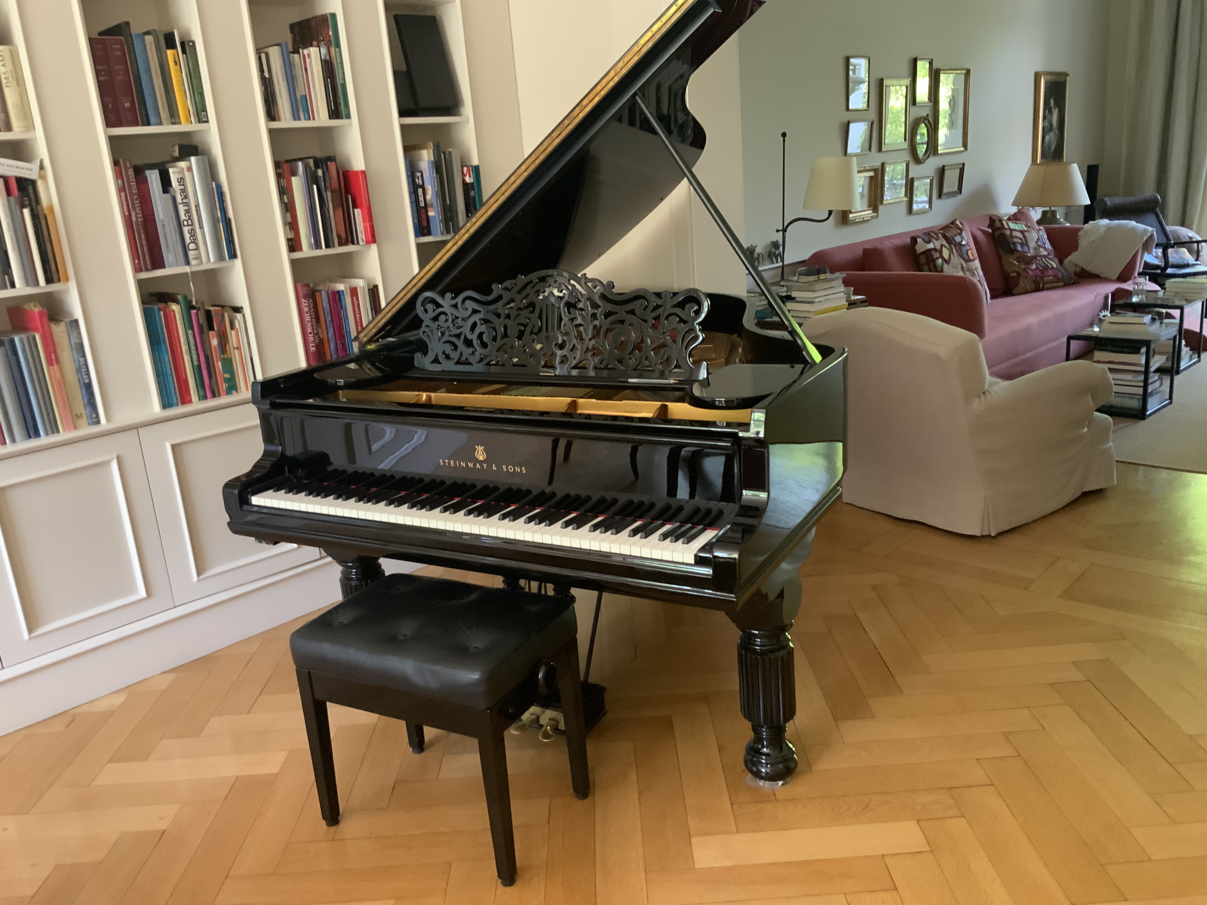 Rare 1898 Steinway Hamburg-restored baby grand
