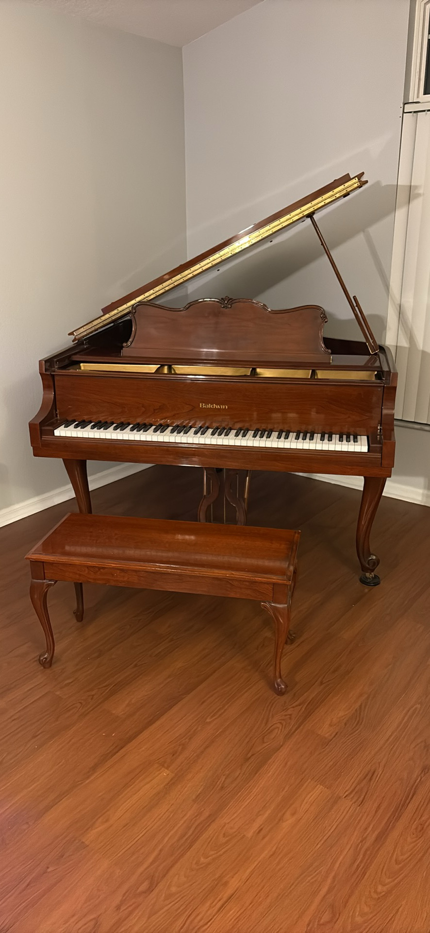 Baldwin baby grand 