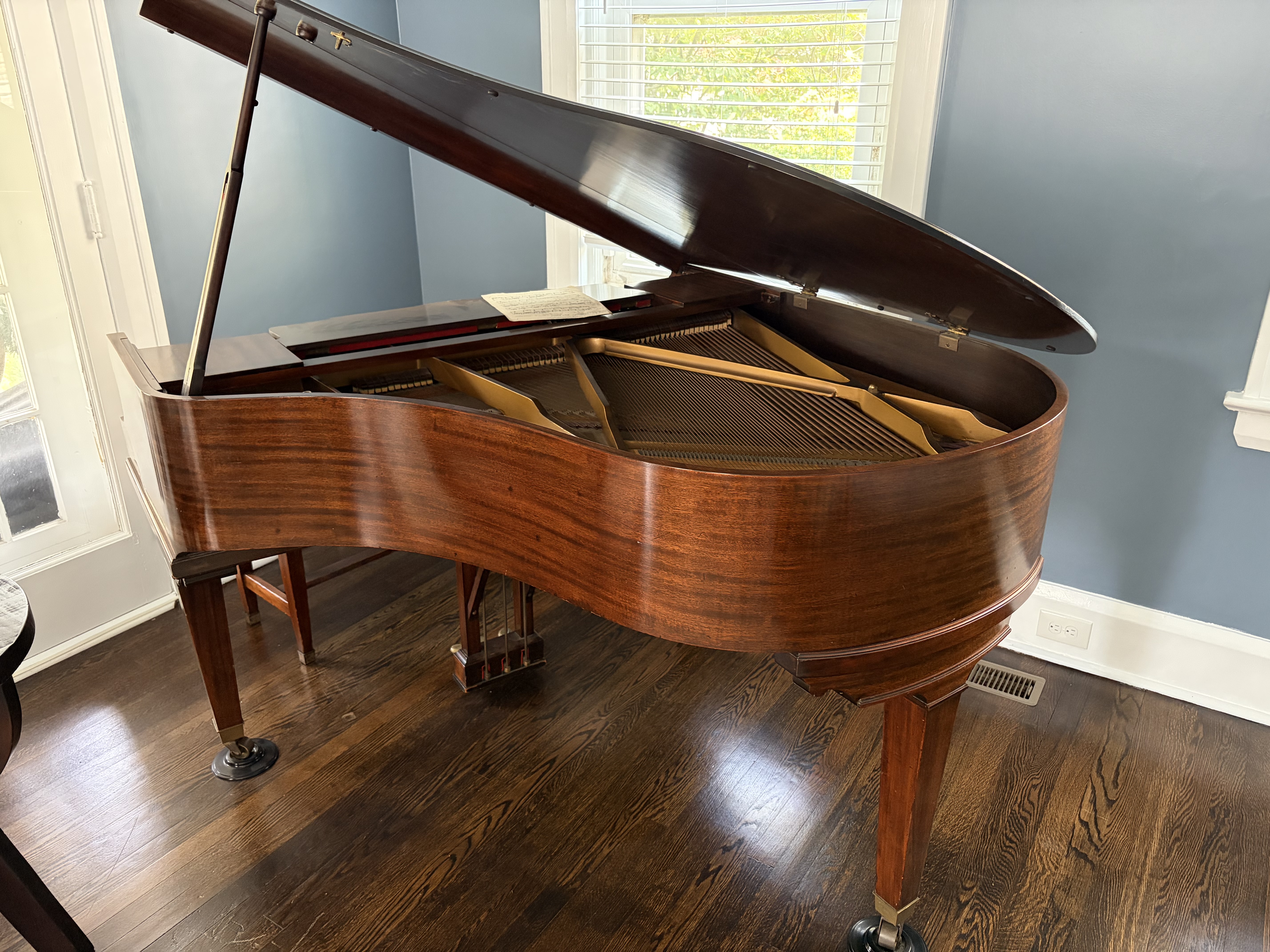 1920 Everett Baby Grand- Great Condition 