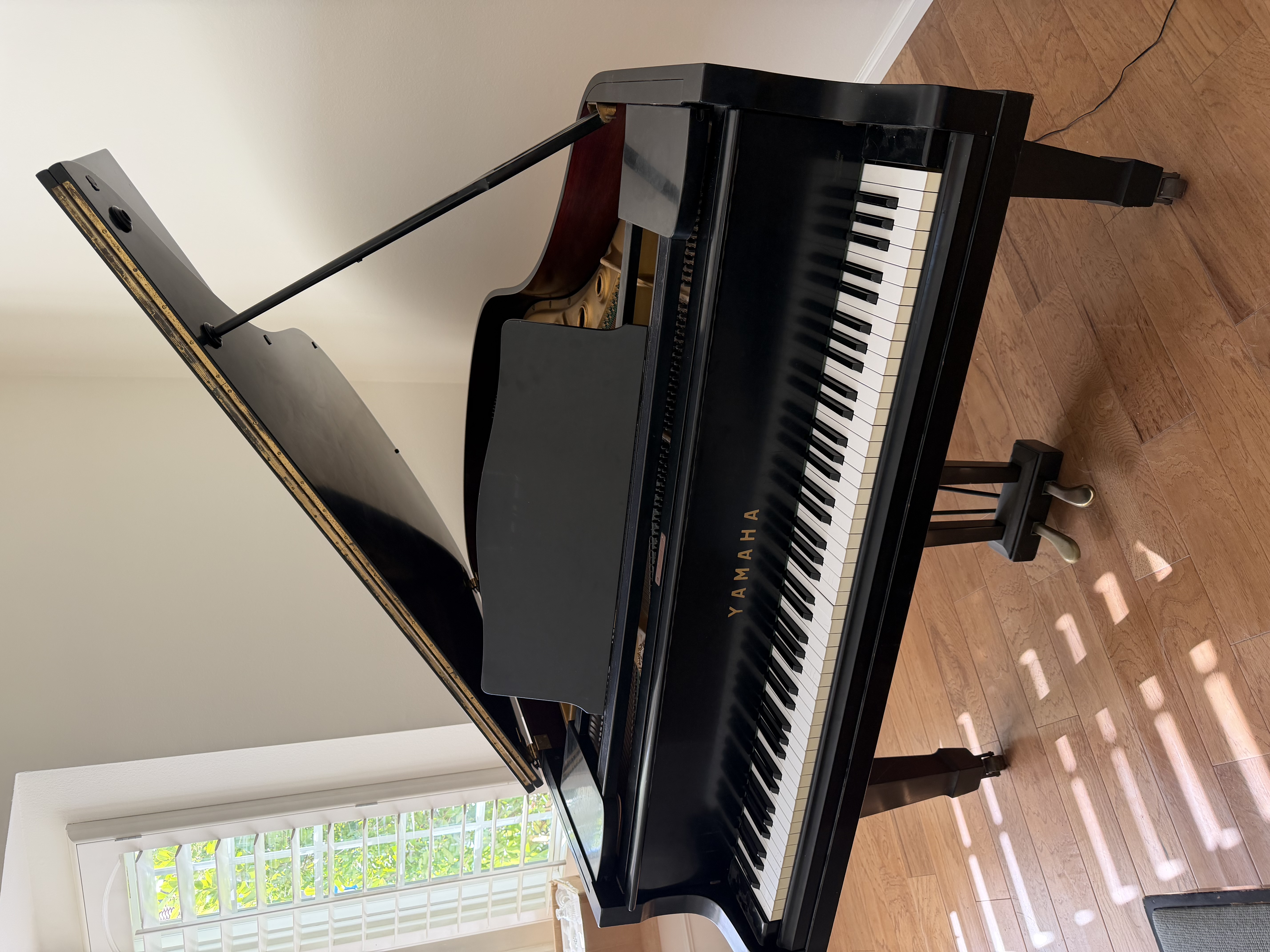 Yamaha G3 6’1” Grand Piano – Made in Japan – Excellent Condi