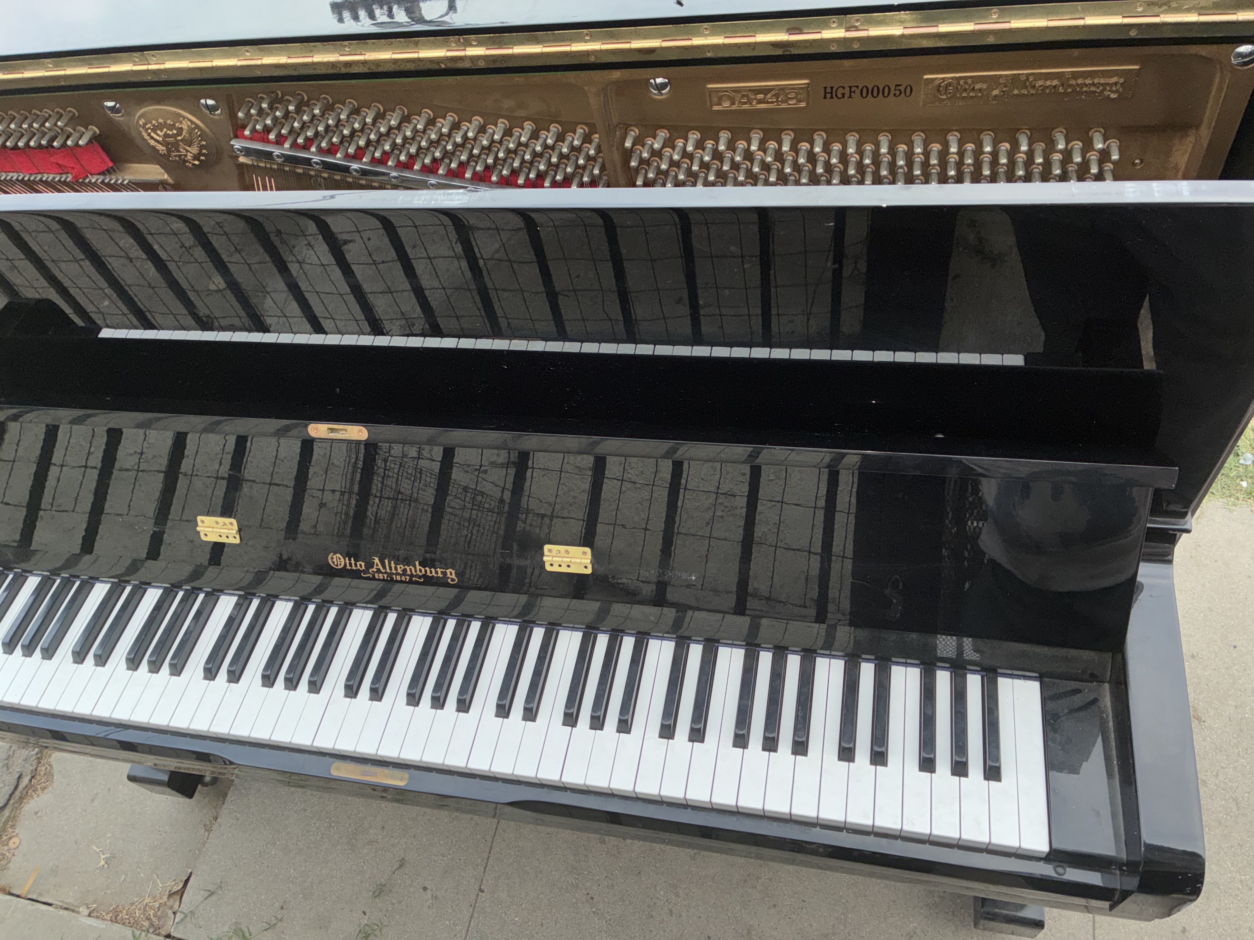Elegant Otto Altenburg 48" Professional Upright Piano – Poli