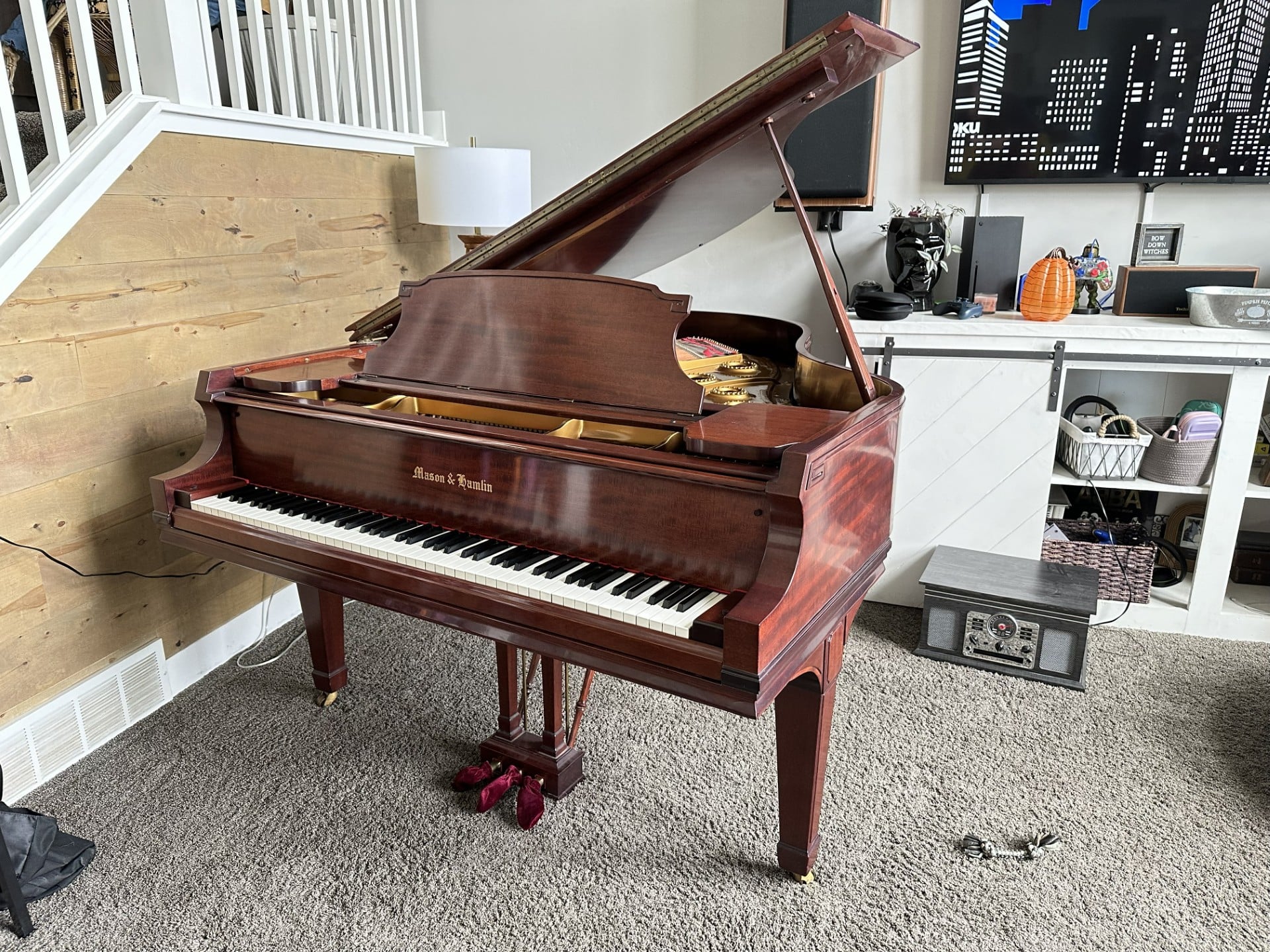 Vintage red MASON HAMLIN AA Grand 