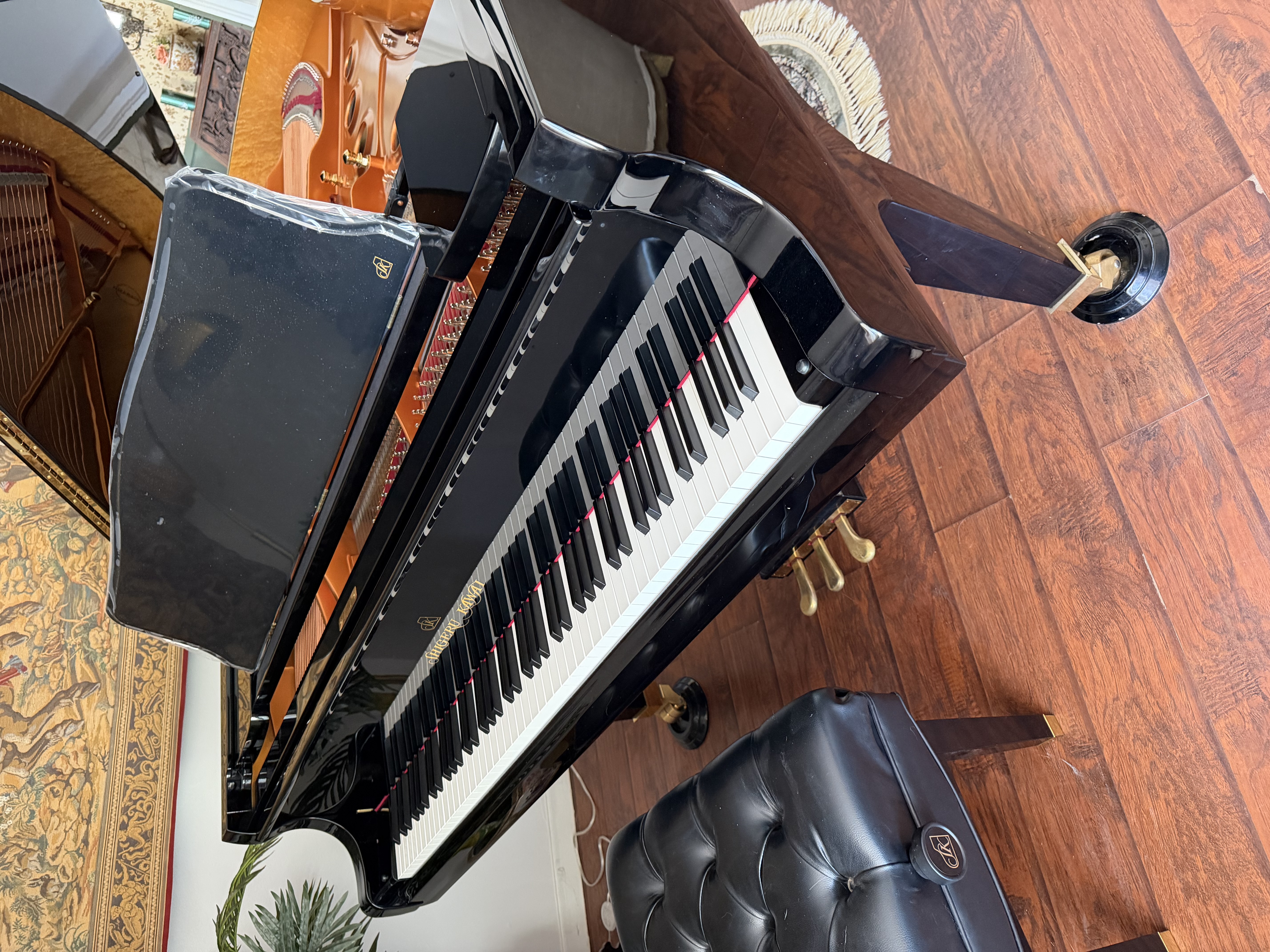 Pristine Condition Almost New Shigeru Kawai SK5