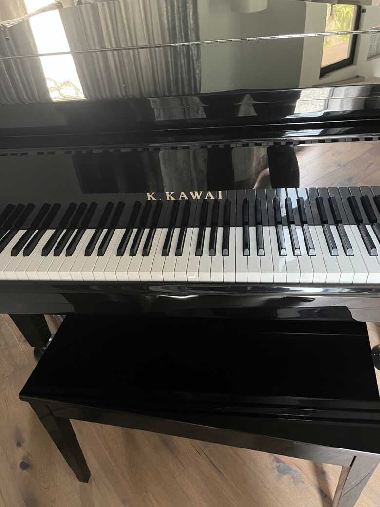 Kawai GL10 Baby Grand - Polished Ebony with Nickel