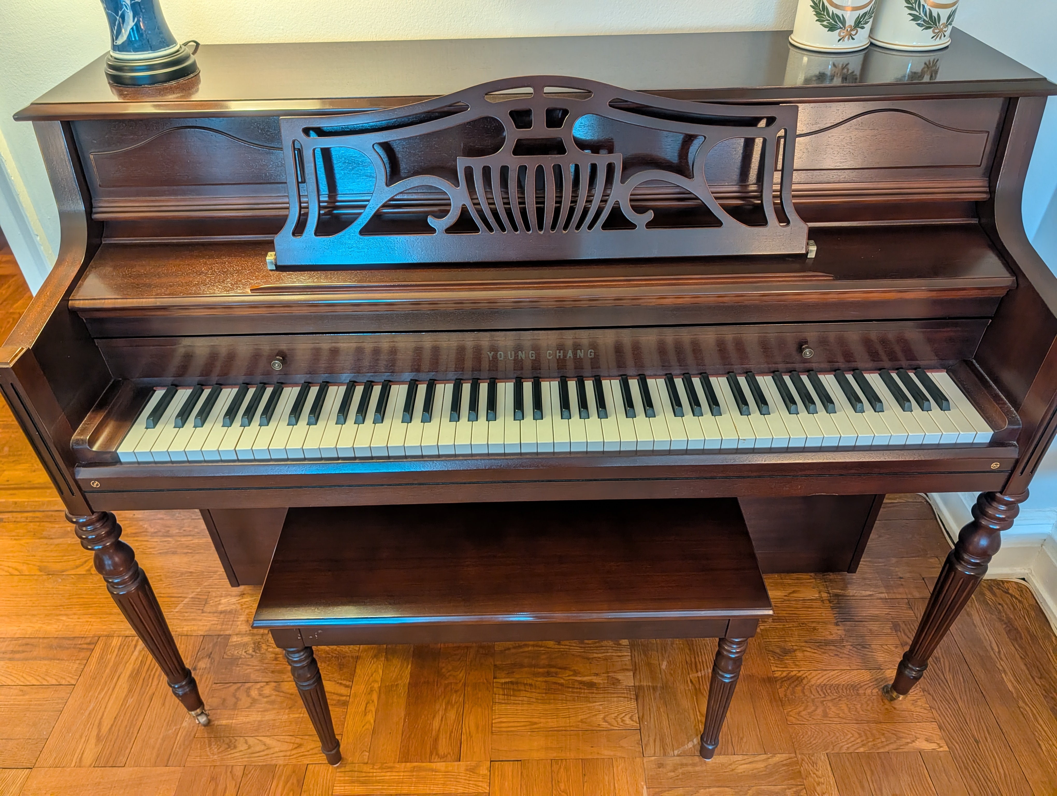 Beautiful & Pristine 1995 Young Chang Piano