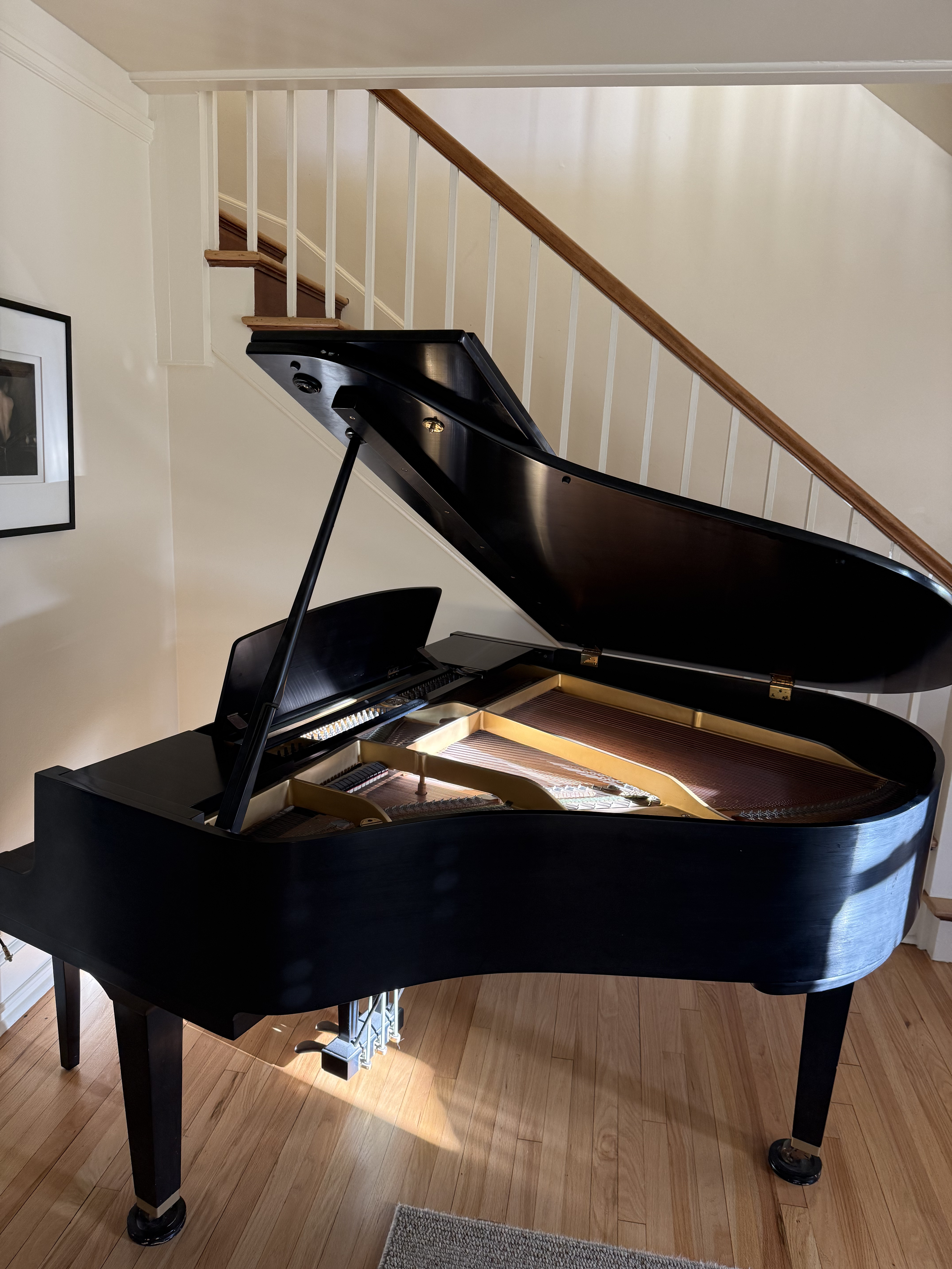 1971 Yamaha G1 Baby Grand Piano – High Gloss Ebony – Made in