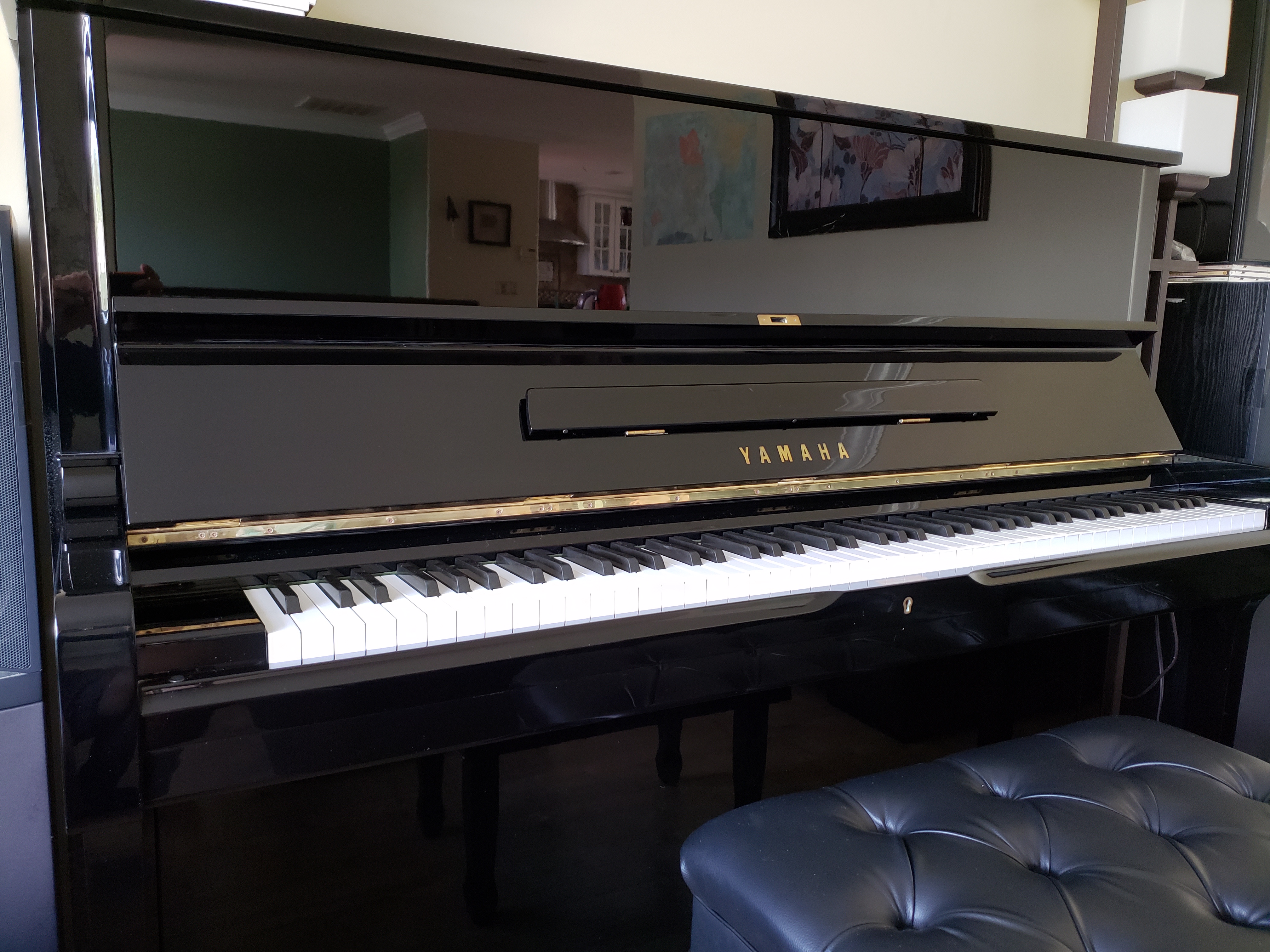 1980 Yamaha U1 Upright Piano - Polished Ebony