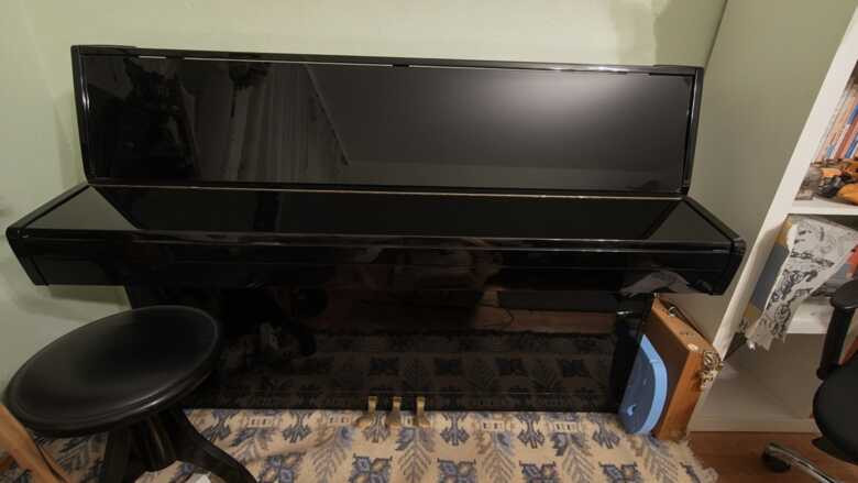 1983 Schimmel German Upright Piano (Black Polish, 3 Pedals)