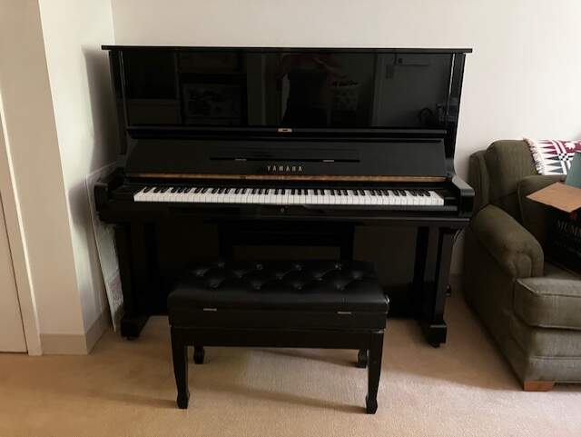 Yamaha U3H piano
