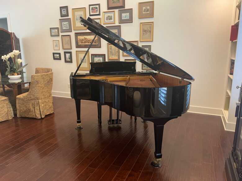 Weber WG-60 6'2" Professional Grand – Excellent Condition
