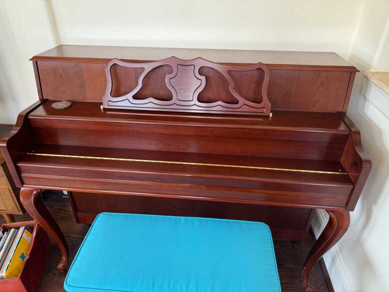 Mint condition Kawai Upright