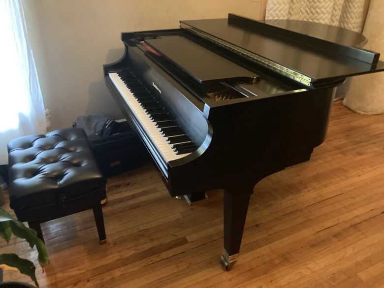 Baldwin Grand Piano 5'8'' Model R 1995 Black Satin Excellent