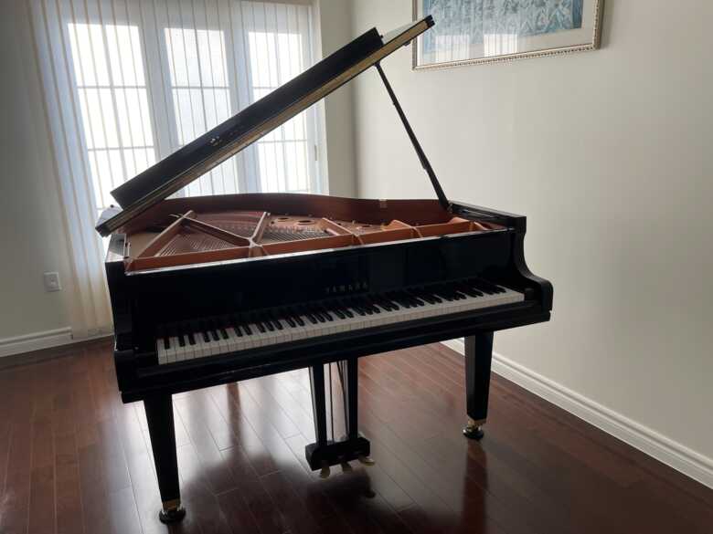 Rare Find: One-Owner Yamaha GC1 Baby Grand Piano