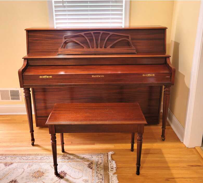 BALDWIN 660 CONSOLE UPRIGHT PIANO | MAHOGANY Made in U.S.A.
