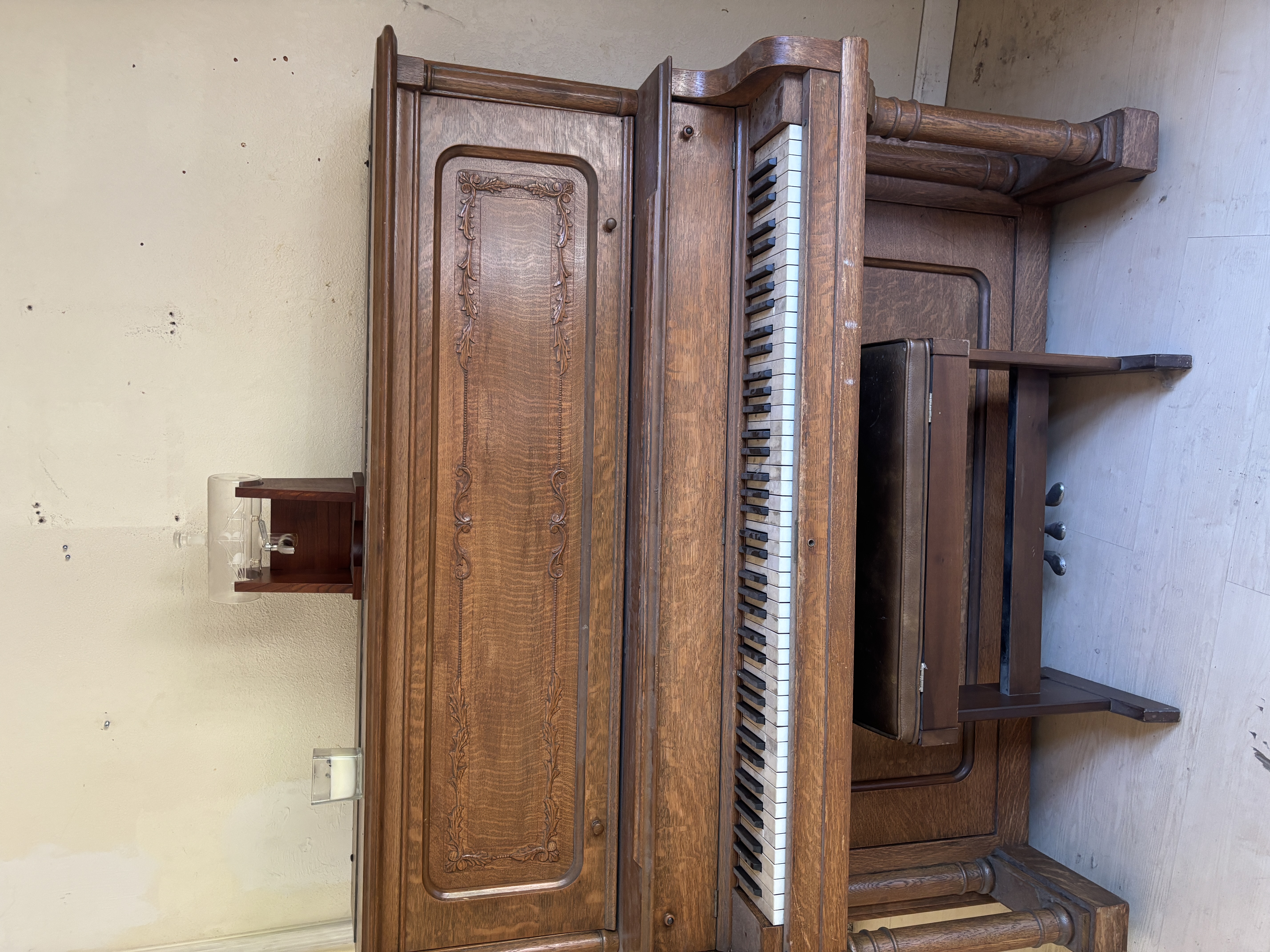 Vintage Piano
