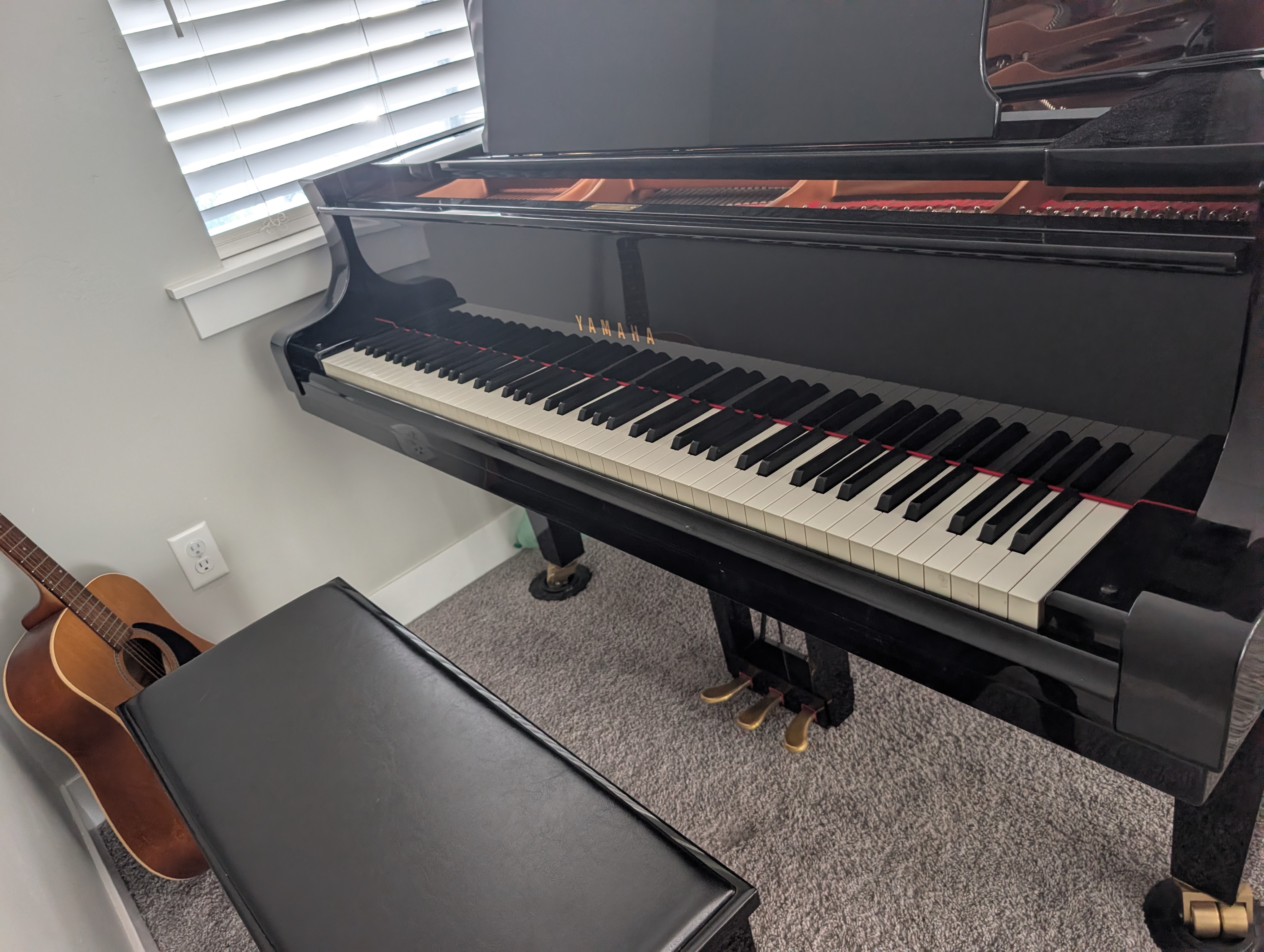 Grand Concert Piano Yamaha - Great deal