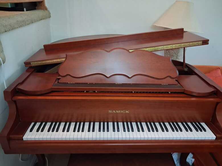 Samick SG-150KBF Baby Grand for Sale
