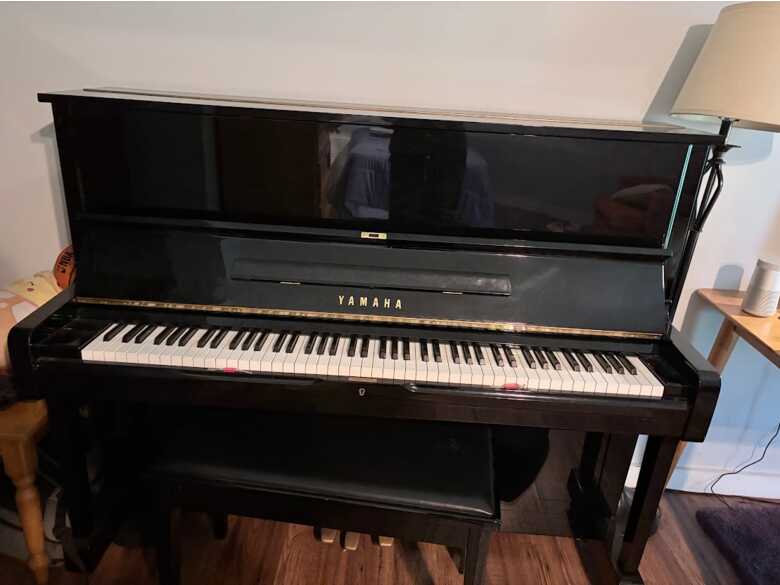 Yamaha NU1X Polished Ebony