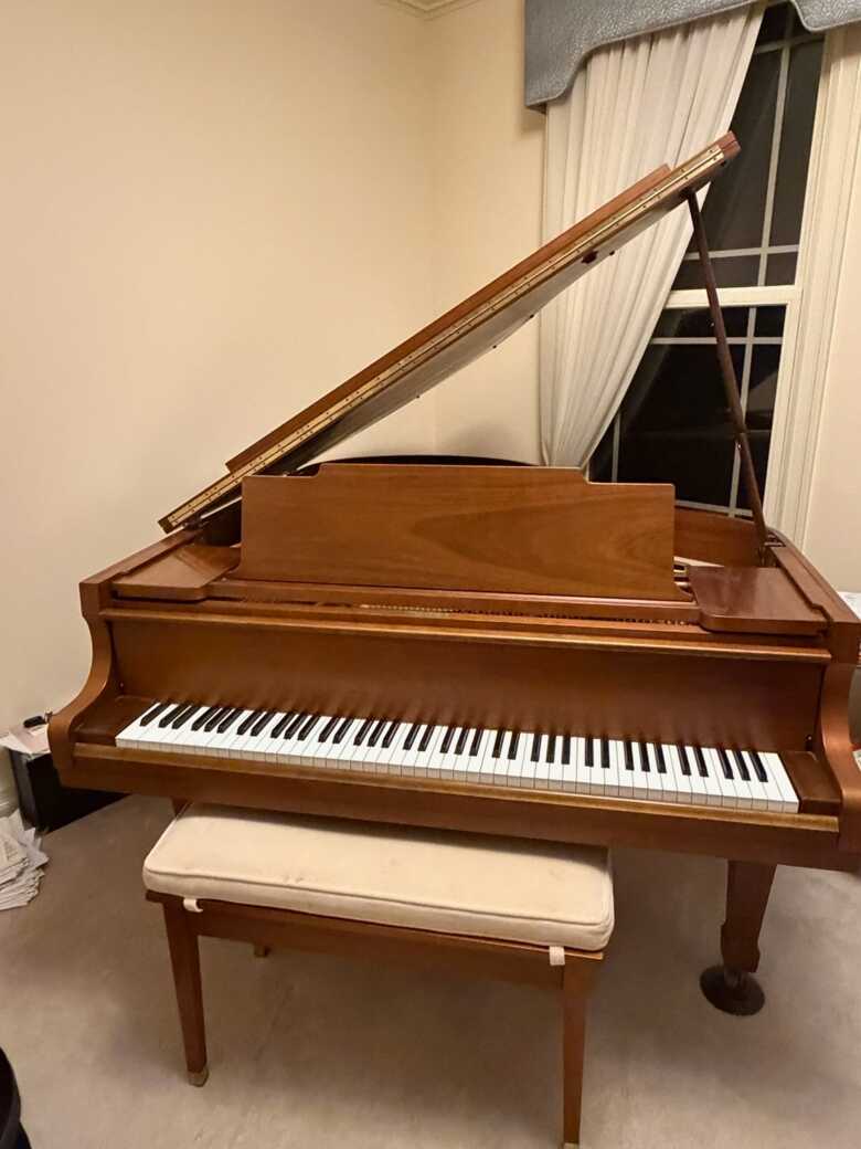Stunning Kawai KG-2 Satin Walnut Finish 