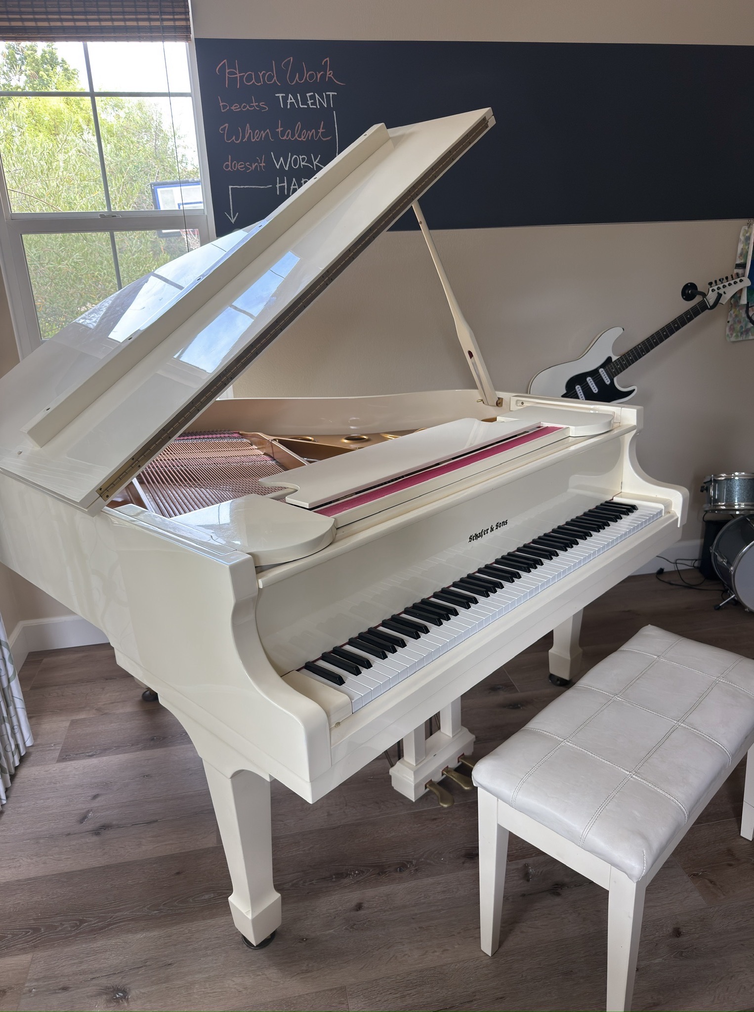 Schafer & Sons Baby Grand White High Gloss SS-51 1989 Rare