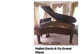 Solild Mahogany Grand Piano 