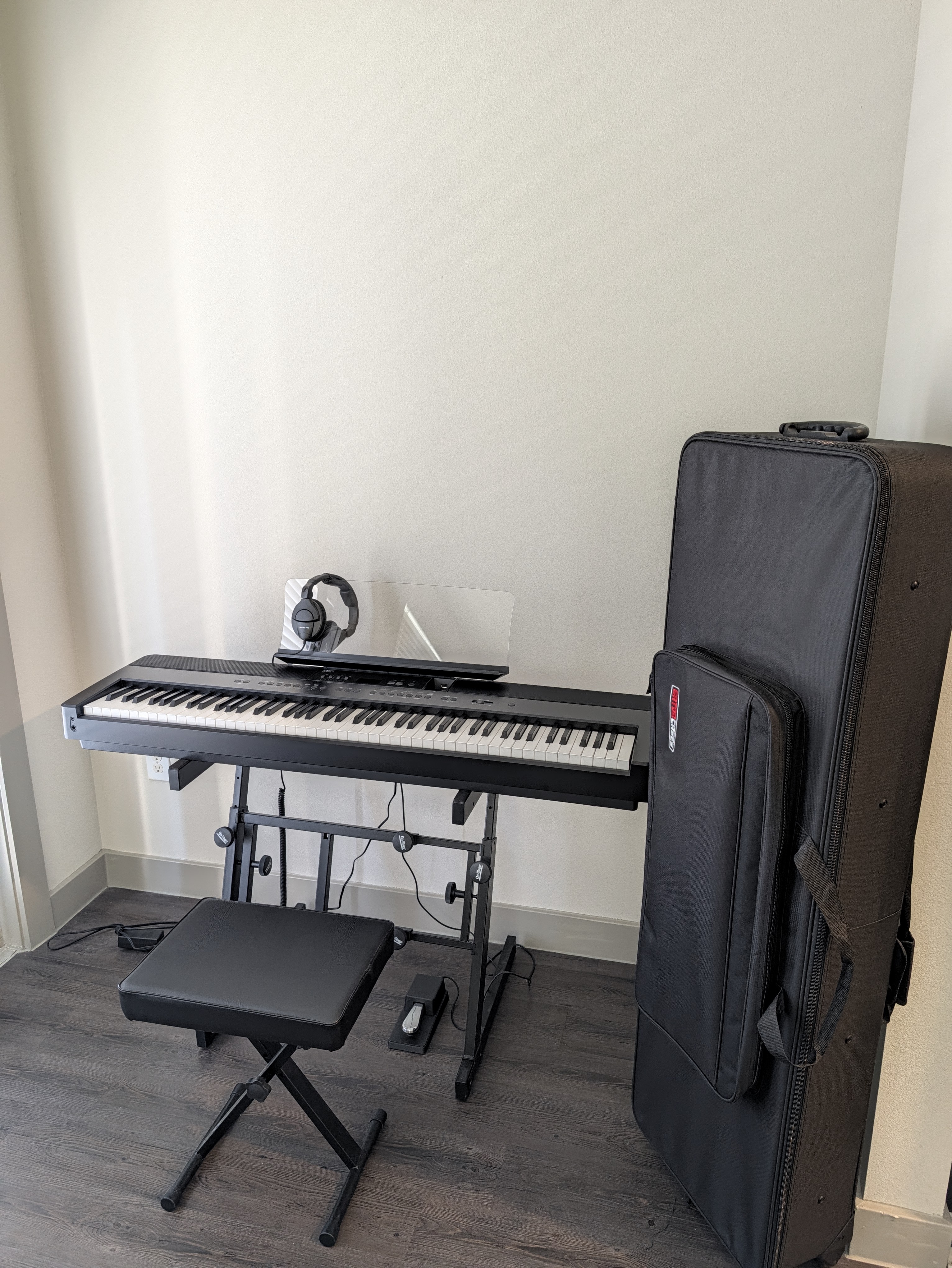 Kawai ES920 Digital Piano + Accessories (Like New) – Full Bu