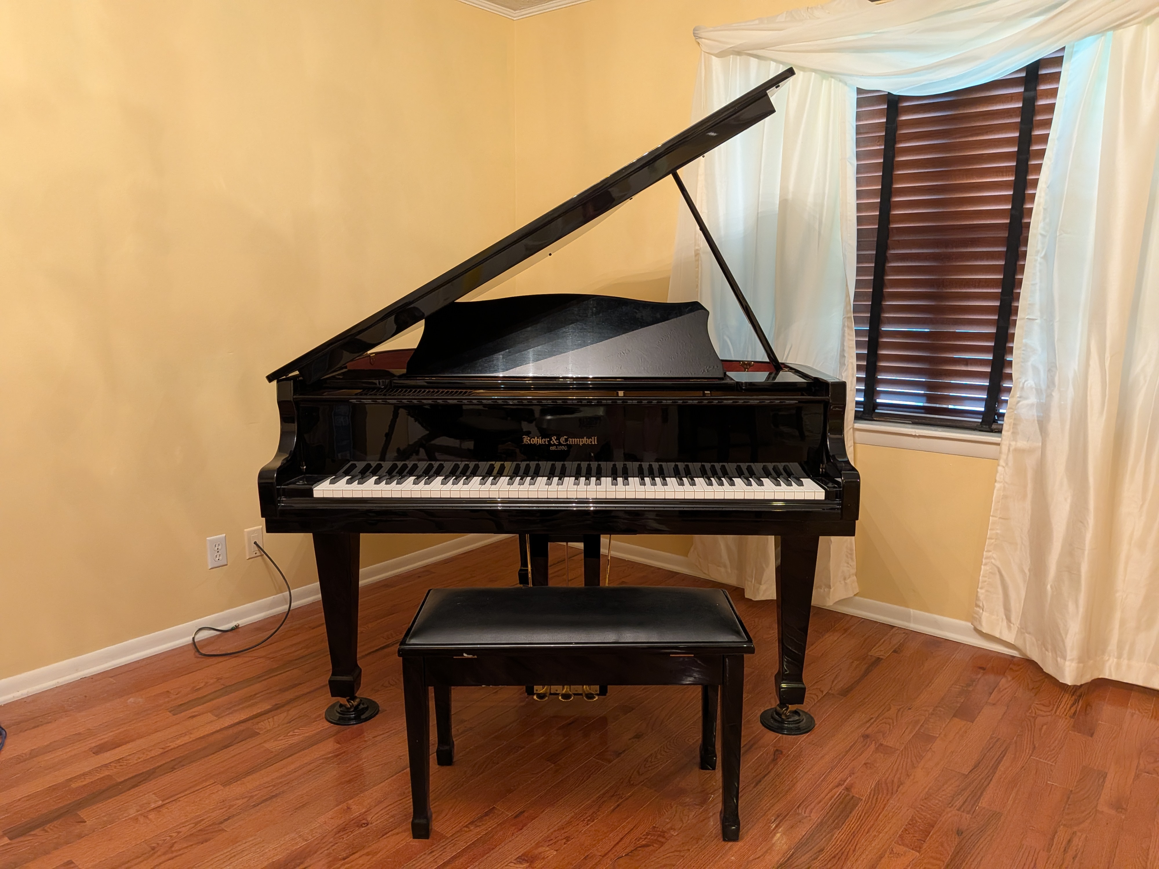 Kohler & Campbell KIG-47 Baby Grand Piano
