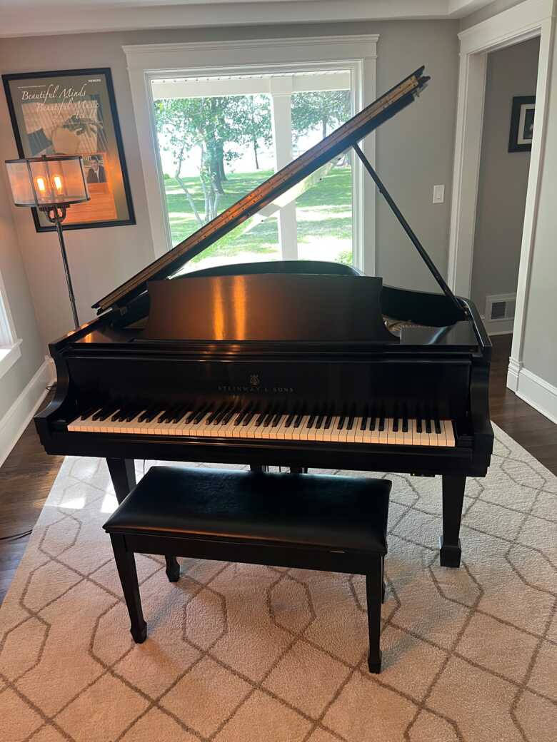 Steinway Model M Medium Grand Piano Ebony Satin 