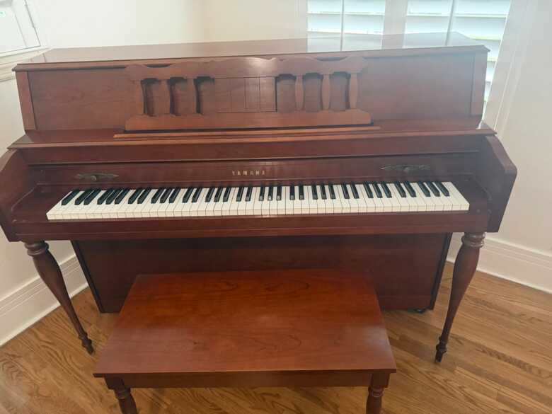 Yamaha Cherry M 360 in pristine condition 