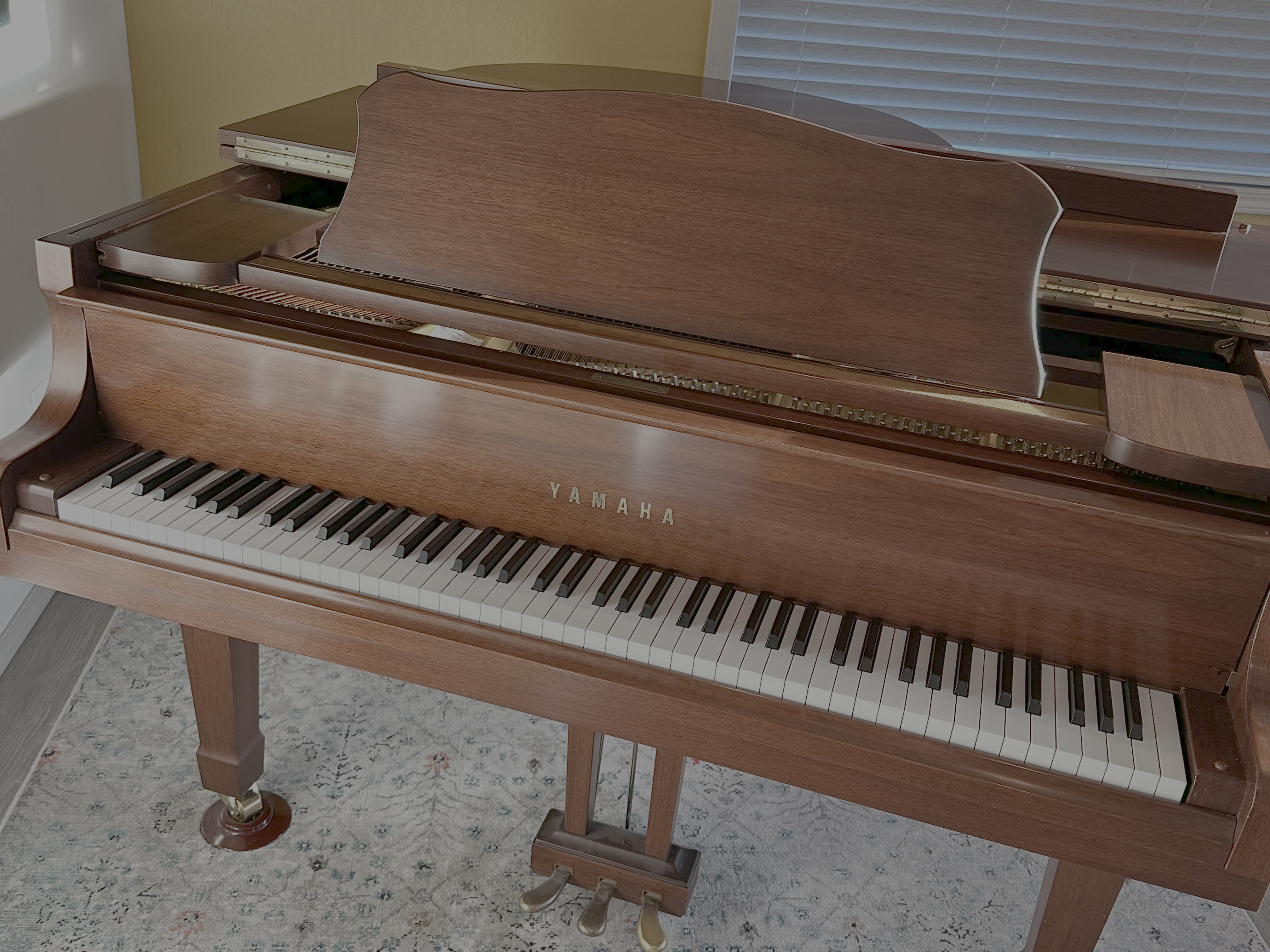 Yamaha Grand Piano (1987) - Excellent Condition