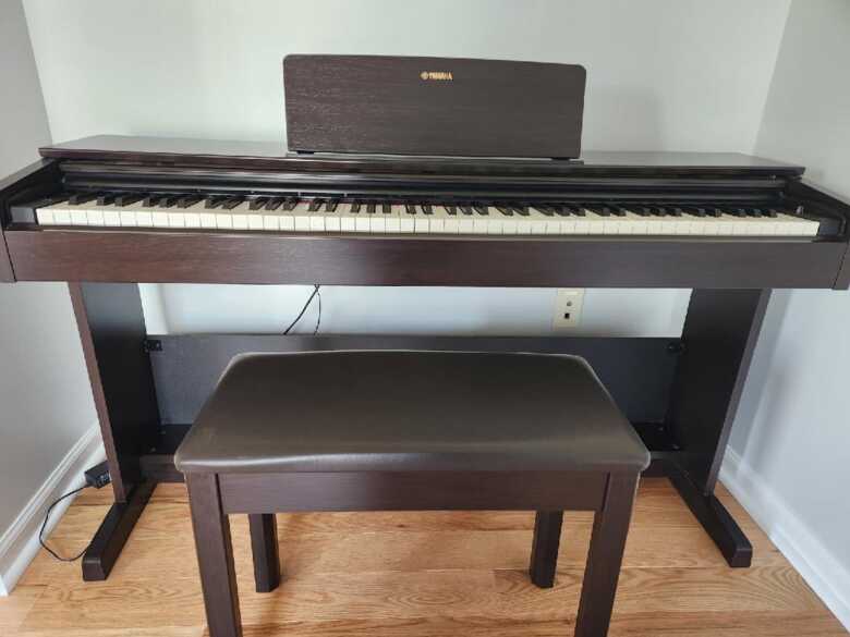 Yamaha Arius Digital Piano: YDP-103