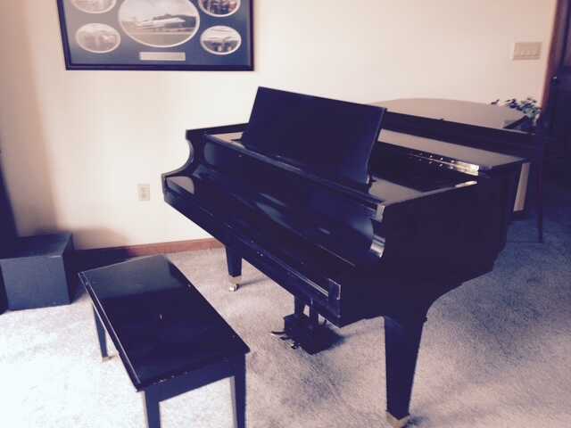 Baldwin 6’3” Grand Piano Model L