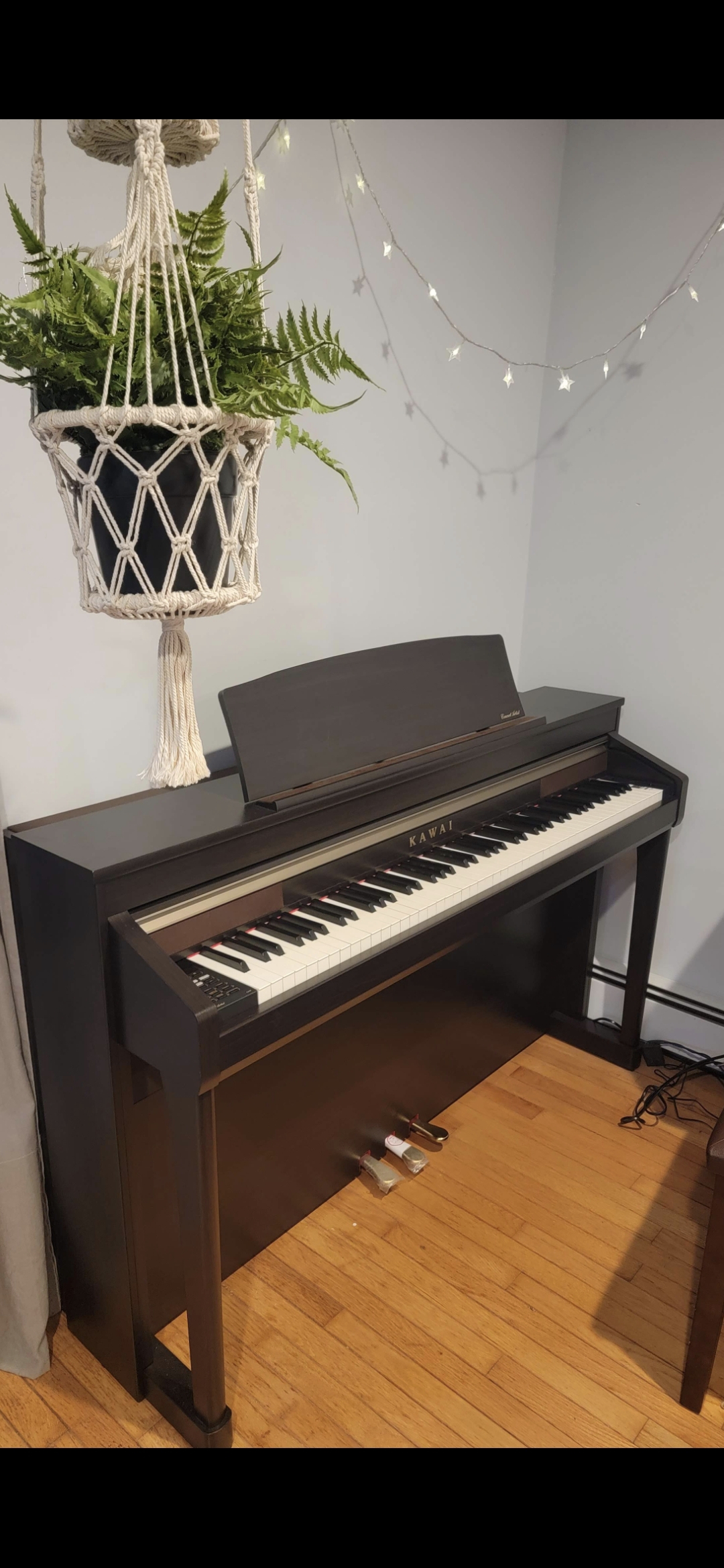 Beautiful Kawai piano- brown with stand