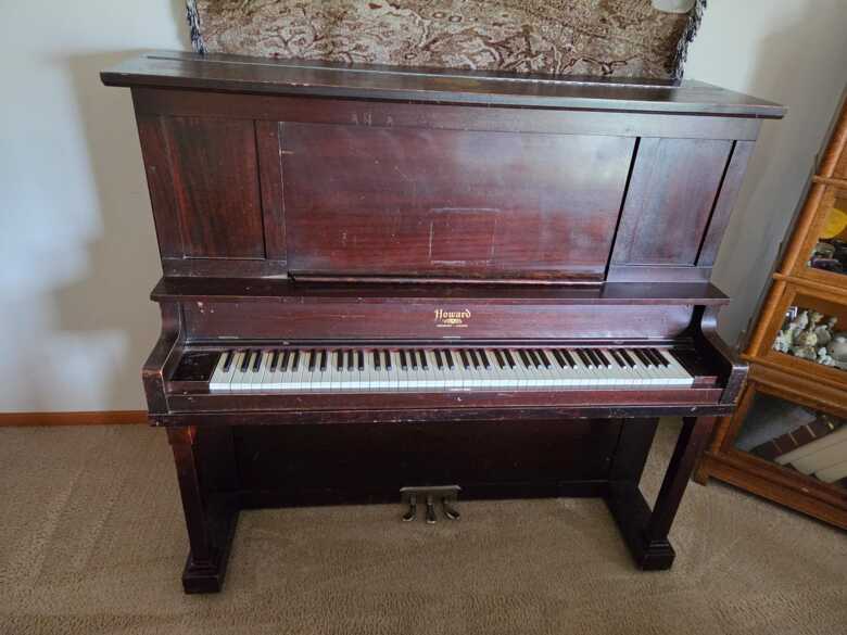 Upright Howard Piano