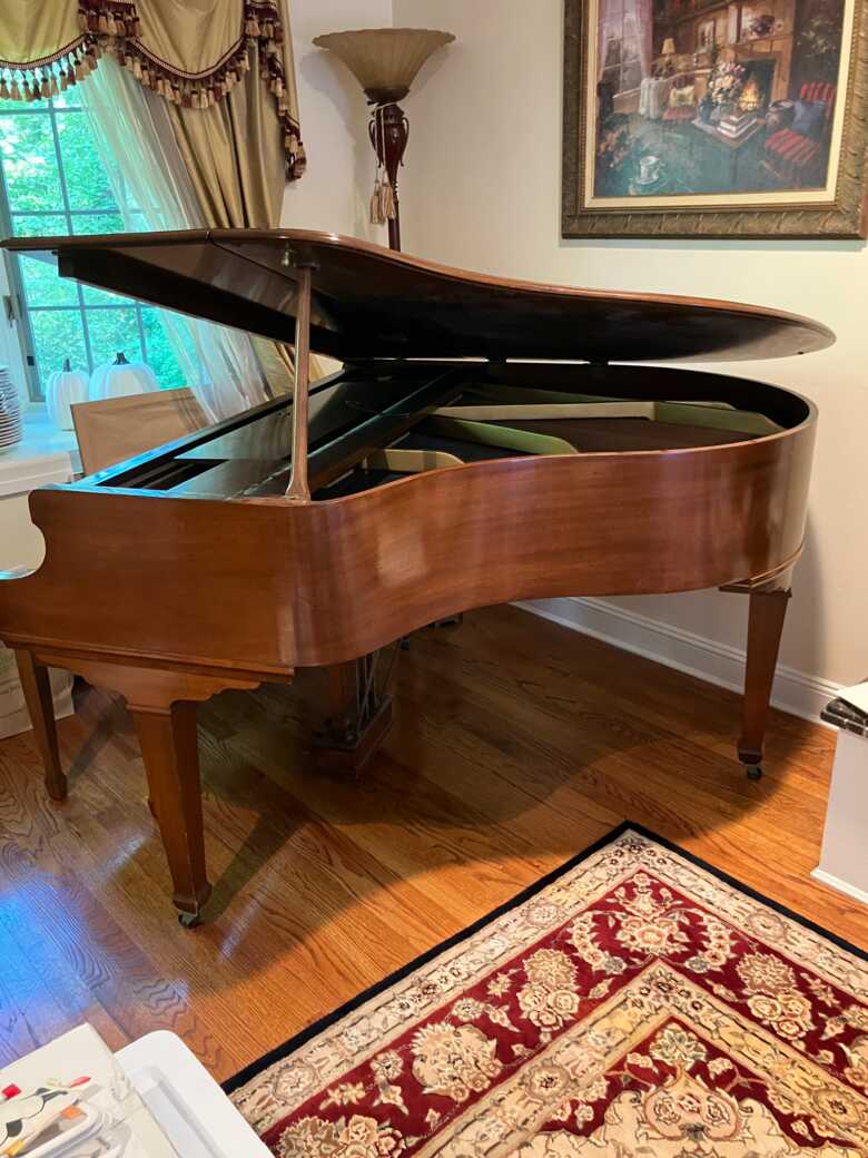 Beautiful affordable Kimball Baby Grand Piano