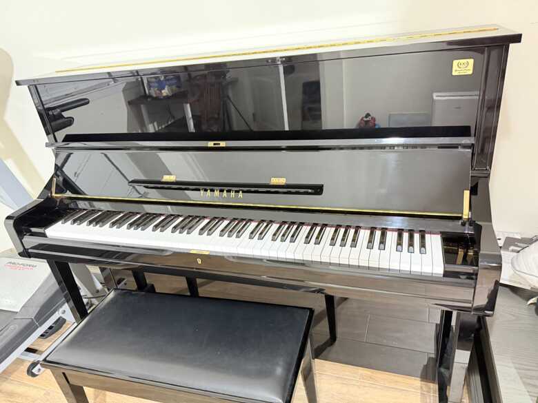 Yamaha U1