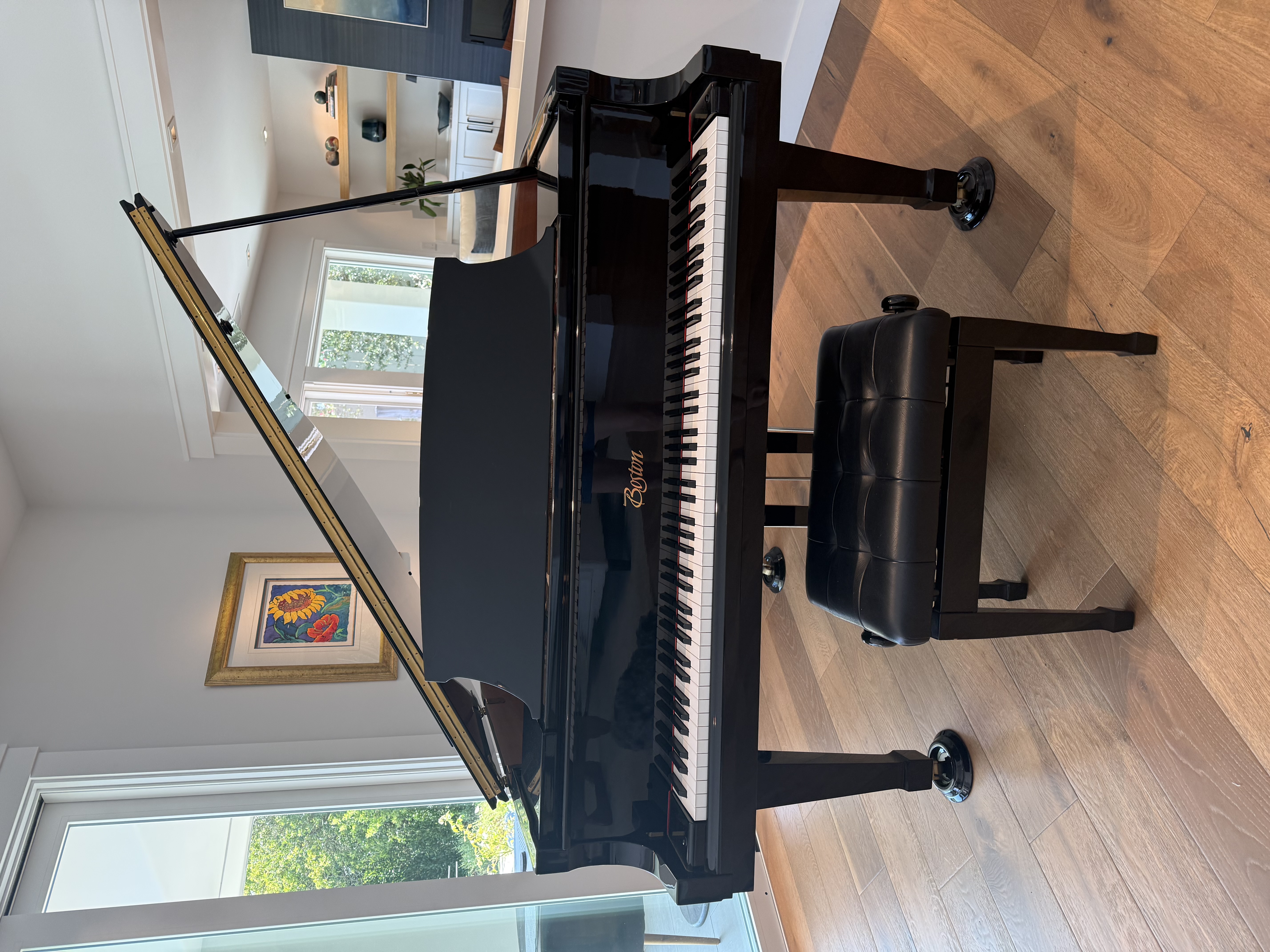 Boston Piano in Excellent Condition